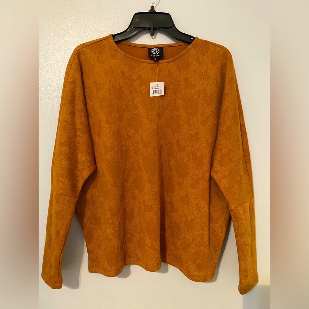 NWT Women’s Medium Jacquard Print Dolman Top by Bobeau